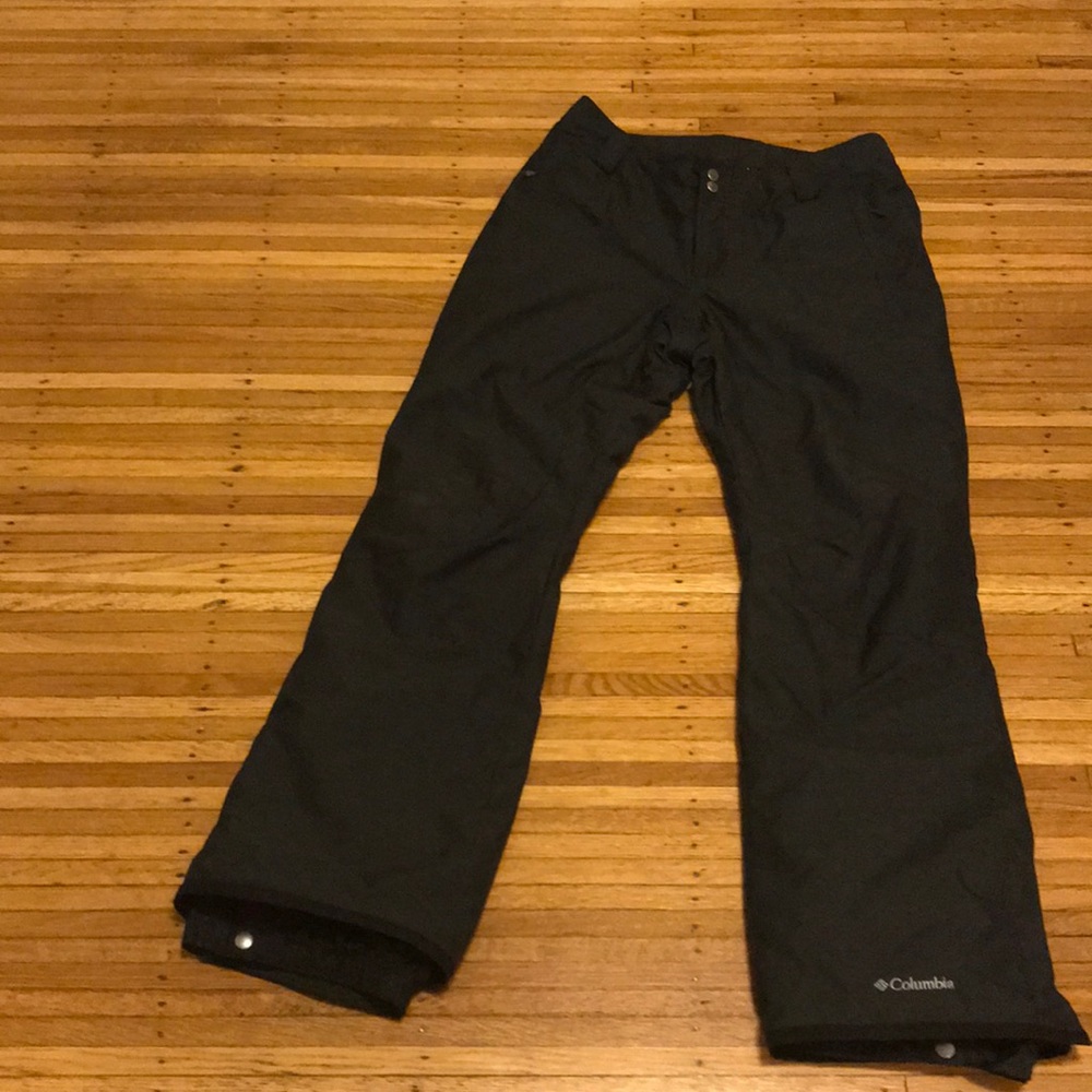 Snowboarding pants